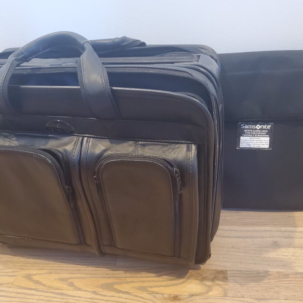 Black Leather Briefcase w Sleeve